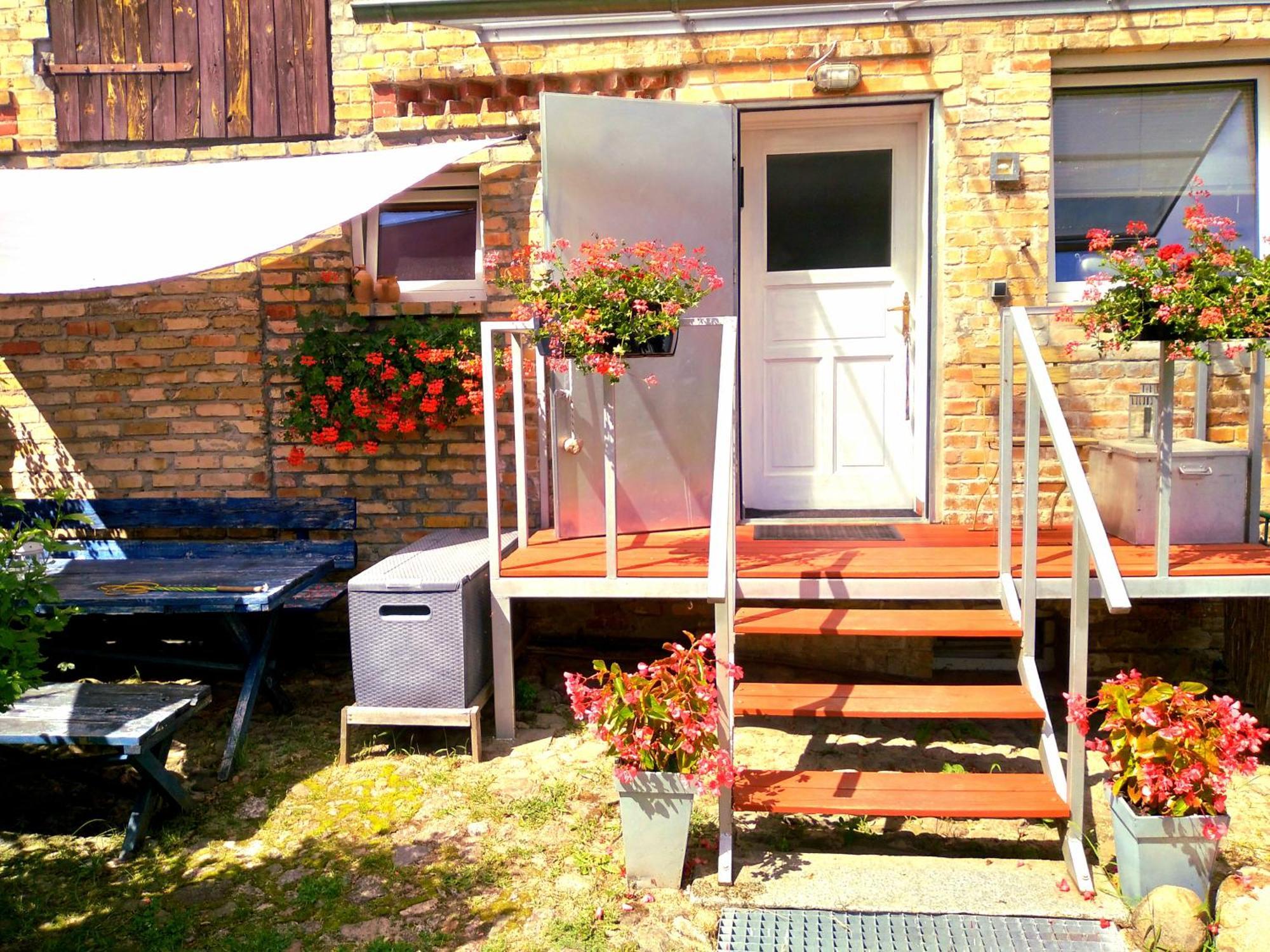 Ferienwohnung Dom Sztuk - House of Arts Międzyrzecz Exterior foto